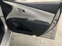 Toyota Prius 2017 5p Base Híbrido L4/1.8 Aut  2017 Toyota Prius Venta Interiores 17