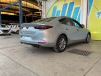 Mazda 3 2021 4p Sedán i L4/2.5 Skyactiv-Drive 2021 Mazda 3 Venta Exteriores 5