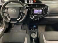 Toyota Prius 2018 5p C Híbrido L4/1.5 Aut 2018 Toyota Prius Venta Interiores 4