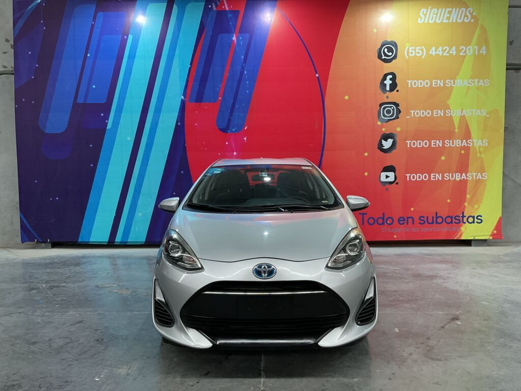 Toyota Prius 2018 5p C Híbrido L4/1.5 Aut 2018 Toyota Prius Venta Exteriores 2
