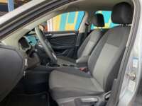 Volkswagen Jetta 2021 4p Trendline L4/1.4/T Tiptronic 2021 Volkswagen Jetta Venta Interiores 19