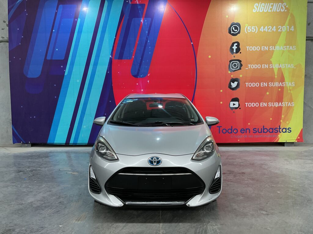 Toyota Prius 2018 5p Base Híbrido L4/1.8 Aut      2018 Toyota Prius Venta Exteriores 2