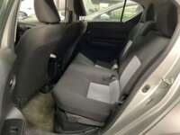 Toyota Prius 2018 5p Base Híbrido L4/1.8 Aut      2018 Toyota Prius Venta Interiores 18