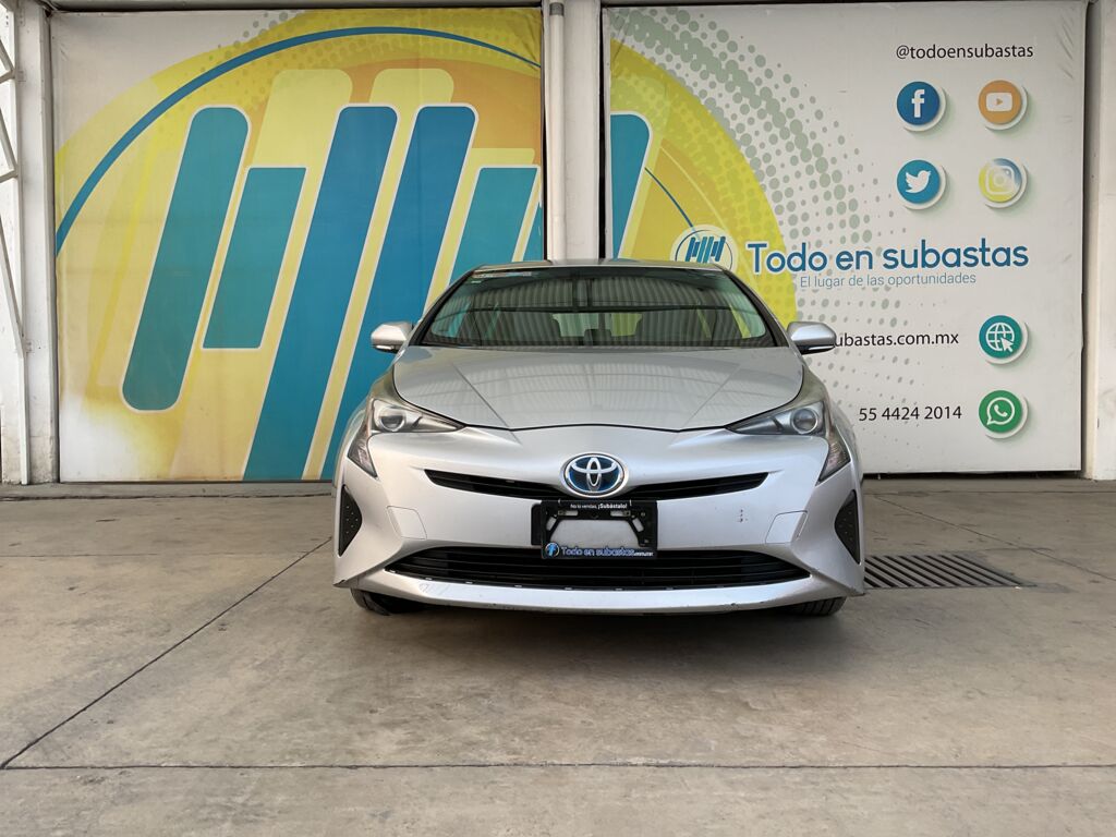 Toyota Prius 2017 5p Base Híbrido L4/1.8 Aut  2017 Toyota Prius Venta Exteriores 2