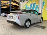 Toyota Prius 2017 5p Base Híbrido L4/1.8 Aut  2017 Toyota Prius Venta Exteriores 5