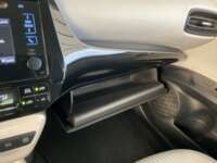 Toyota Prius 2017 5p Base Híbrido L4/1.8 Aut  2017 Toyota Prius Venta Interiores 19