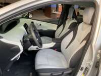 Toyota Prius 2017 5p Base Híbrido L4/1.8 Aut  2017 Toyota Prius Venta Interiores 21