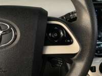 Toyota Prius 2017 5p Base Híbrido L4/1.8 Aut  2017 Toyota Prius Venta Interiores 7