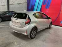 Toyota Prius 2018 5p C Híbrido L4/1.5 Aut 2018 Toyota Prius Venta Exteriores 7