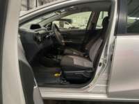 Toyota Prius 2018 5p C Híbrido L4/1.5 Aut 2018 Toyota Prius Venta Interiores 15