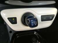 Toyota Prius 2017 5p Base Hibrido L4/1.8 Aut 2017 Toyota Prius Venta Interiores 15