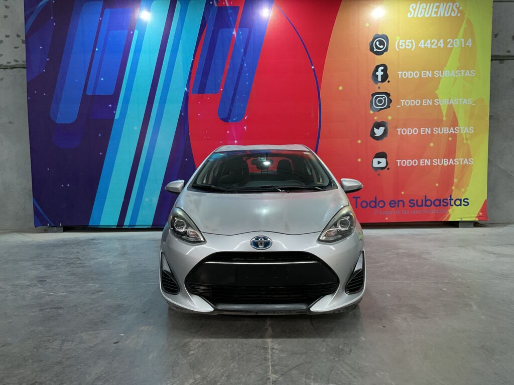 Toyota Prius 2018 5p C Híbrido L4/1.5 Aut 2018 Toyota Prius Venta Exteriores 2