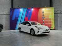 Toyota Prius 2017 5p Base Hibrido L4/1.8 Aut 2017 Toyota Prius Venta Exteriores 3