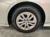 Toyota Prius 2017 5p Base Hibrido L4/1.8 Aut 2017 Toyota Prius Venta Llantas 10