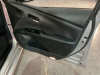 Toyota Prius 2017 5p Base Hibrido L4/1.8 Aut 2017 Toyota Prius Venta Interiores 17