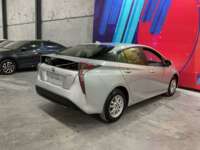 Toyota Prius 2017 5p Base Híbrido L4/1.8 Aut  2017 Toyota Prius Venta Exteriores 7