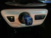 Toyota Prius 2017 5p Base Híbrido L4/1.8 Aut  2017 Toyota Prius Venta Interiores 9