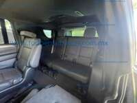 Chevrolet Suburban 2022 5p High Country V8/6.2 Aut 2022 Chevrolet Suburban Ingreso Interiores 11