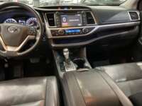 Toyota Highlander 2019 5p Limited V6/3.5 Aut 2019 Toyota Highlander Venta Interiores 4