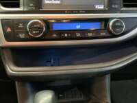 Toyota Highlander 2019 5p Limited V6/3.5 Aut 2019 Toyota Highlander Venta Interiores 10