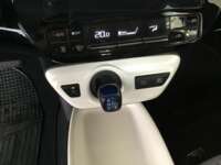 Toyota Prius 2017 5p Base Hibrido L4/1.8 Aut 2017 Toyota Prius Venta Interiores 4