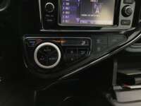 Toyota Prius 2018 5p C Híbrido L4/1.5 Aut 2018 Toyota Prius Venta Interiores 4