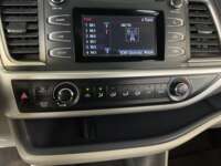 Toyota Highlander 2019 5p LE V6/3.5 Aut 2019 Toyota Highlander Venta Interiores 10