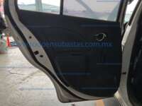 Nissan March 2021 5p Sense L4/1.6 Man 2021 Nissan March Ingreso Interiores 15