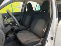 Nissan March 2021 5p Sense L4/1.6 Man 2021 Nissan March Venta Interiores 17