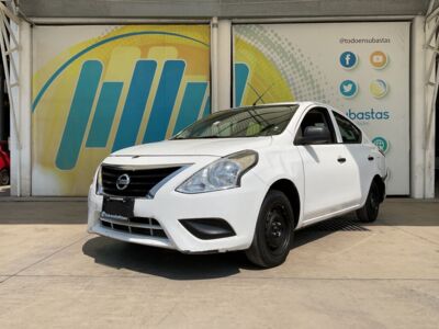 Nissan Versa 2022 4p Sense L4/1.6 Man