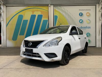 Nissan Versa 2022 4p L4/1.6 Man