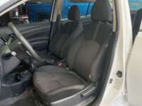 Nissan Versa 2022 4p L4/1.6 Man 2022 Nissan Versa Venta Interiores 16