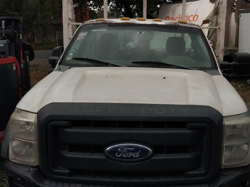 Ford F-450 2015 2p XL V8/6.7/T Diesel Aut  2015 Ford F-450 Venta Exteriores 2