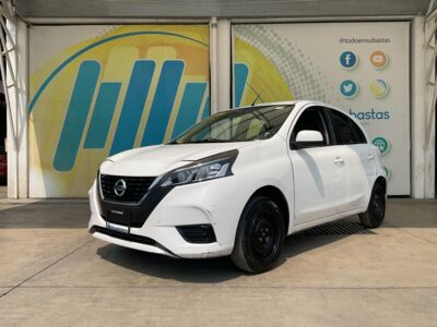 Nissan March 2021 5p Sense L4/1.6 Man