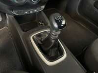 Chevrolet Aveo 2021 4p LS L4/1.5 Man    2021 Chevrolet Aveo Venta Interiores 9