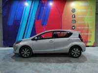 Toyota Prius 2018 5p C Híbrido L4/1.5 Aut 2018 Toyota Prius Venta Exteriores 4