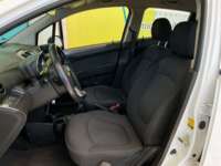 Chevrolet Beat 2020 5p LT L4/1.2 Man 2020 Chevrolet Beat Venta Interiores 16