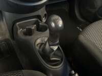 Nissan March 2021 5p Sense L4/1.6 Man 2021 Nissan March Venta Interiores 9