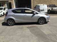 Toyota Prius 2018 5p C Híbrido L4/1.5 Aut 2018 Toyota Prius Venta Exteriores 4