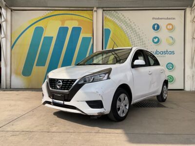 Nissan March 2021 5p Sense L4/1.6 Man