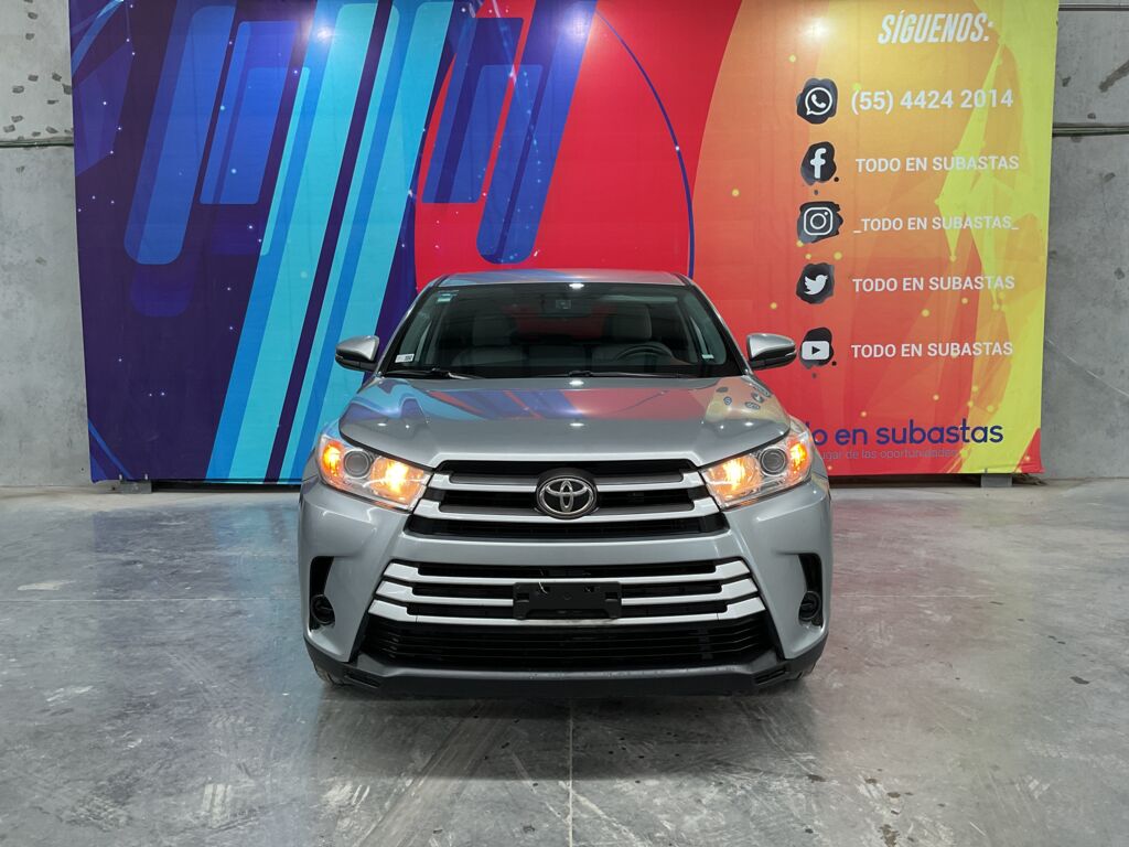 Toyota Highlander 2019 5p LE V6/3.5 Aut 2019 Toyota Highlander Venta Exteriores 2