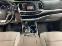 Toyota Highlander 2019 5p LE V6/3.5 Aut 2019 Toyota Highlander Venta Interiores 4