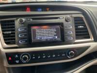 Toyota Highlander 2019 5p LE V6/3.5 Aut 2019 Toyota Highlander Venta Interiores 7