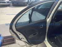 Nissan March 2021 5p Sense L4/1.6 Man 2021 Nissan March Ingreso Interiores 16