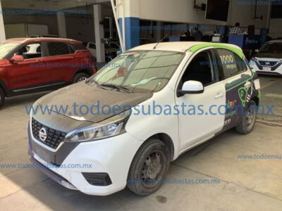 Nissan March 2021 5p Sense L4/1.6 Man