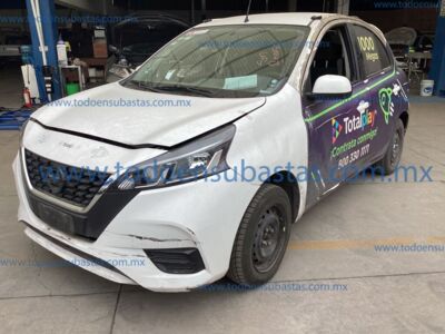 Nissan March 2021 5p Sense L4/1.6 Man