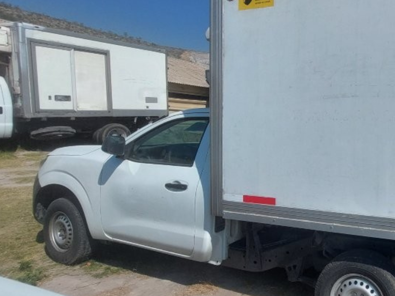 Nissan NP300 Chasis Cabina 2016 2p L4/2.4 Man A/C 2016 Nissan NP300 Venta Exteriores 2
