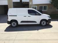 Peugeot Partner 2020 1.6 Lts, HDI, T/M 6 2020 Peugeot Partner Venta Exteriores 4