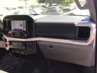 Ford F-150 2021 4p XL Crew Cab 4x2 V6/3.3 Aut  2021 Ford F-150 Venta Interiores 7