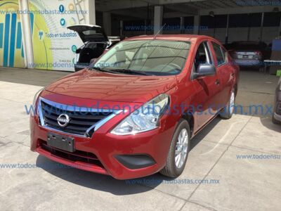 Nissan V-Drive 2024 4 pts Drive MT AC 1.6